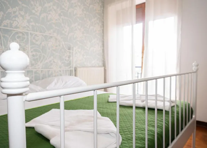 A.i.r. 2 Bed & Breakfast *